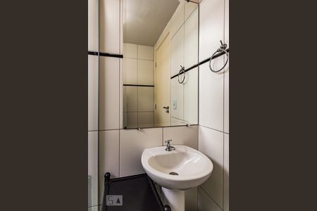 Apartamento para alugar com 50m², 2 quartos e 1 vaga Apartamento para alugar com 50m², 2 quartos e 1 vagaBanheiro