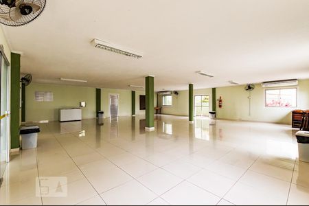 Apartamento para alugar com 50m², 2 quartos e 1 vaga Apartamento para alugar com 50m², 2 quartos e 1 vagaÁrea Comum - Salão de Festa