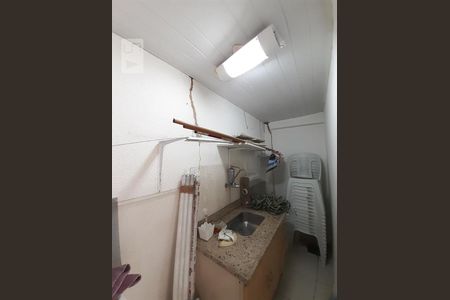 Casa para alugar com 320m², 8 quartos e 4 vagas Casa para alugar com 320m², 8 quartos e 4 vagasCozinha