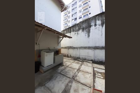 Casa para alugar com 320m², 8 quartos e 4 vagas Casa para alugar com 320m², 8 quartos e 4 vagasÁrea de Serviço
