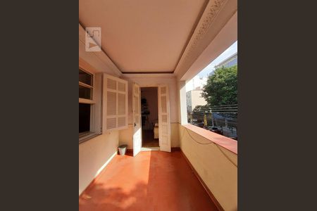 Casa para alugar com 320m², 8 quartos e 4 vagas Casa para alugar com 320m², 8 quartos e 4 vagasVaranda do quarto 2