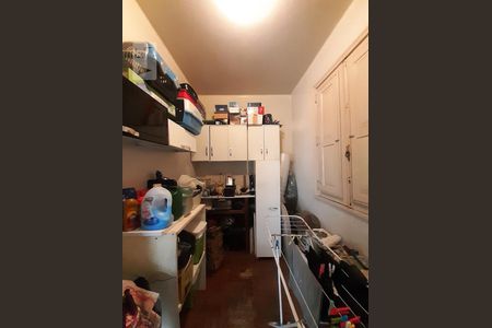 Casa para alugar com 320m², 8 quartos e 4 vagas Casa para alugar com 320m², 8 quartos e 4 vagasQuarto de Serviço