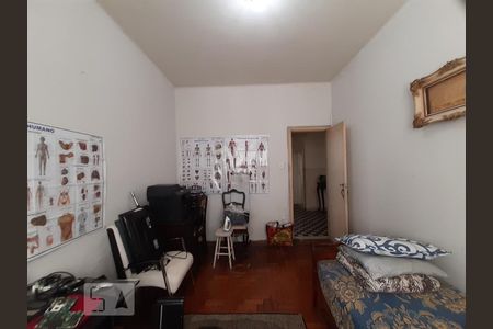 Casa para alugar com 320m², 8 quartos e 4 vagas Casa para alugar com 320m², 8 quartos e 4 vagasQuarto 1