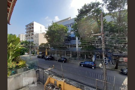 Casa para alugar com 320m², 8 quartos e 4 vagas Casa para alugar com 320m², 8 quartos e 4 vagasVista