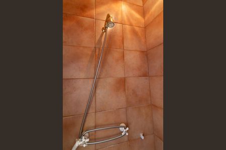 Apartamento para alugar com 380m², 3 quartos e 4 vagasDetalhe do banheiro da suíte 2