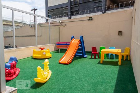 Apartamento à venda com 60m², 2 quartos e 1 vagaplayground