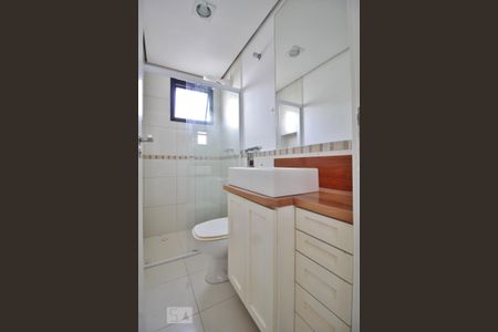 Banheiro de apartamento para alugar com 2 quartos, 58m² em Vila Andrade, São Paulo