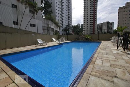 Apartamento para alugar com 58m², 2 quartos e 1 vagaPiscina