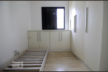 Quarto 1 de apartamento para alugar com 2 quartos, 58m² em Vila Andrade, São Paulo