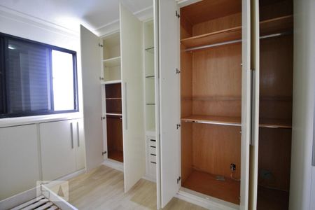 Quarto 1 de apartamento para alugar com 2 quartos, 58m² em Vila Andrade, São Paulo