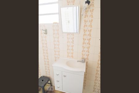 Casa à venda com 130m², 2 quartos e 1 vagaBanheiro 1