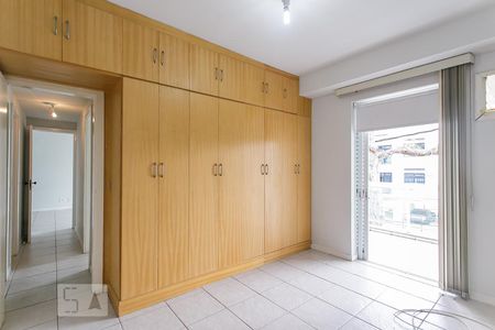Apartamento para alugar com 100m², 3 quartos e 2 vagasSuíte