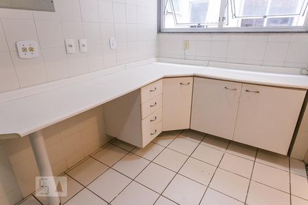 Apartamento para alugar com 100m², 3 quartos e 2 vagasDetalhe
