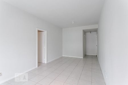 Sala de apartamento para alugar com 3 quartos, 100m² em Recreio dos Bandeirantes, Rio de Janeiro