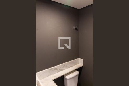 Lavabo de apartamento para alugar com 2 quartos, 110m² em Cambuí, Campinas