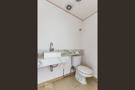 Lavabo de apartamento para alugar com 2 quartos, 110m² em Cambuí, Campinas