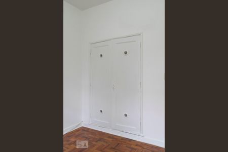 Quarto 2 (Armários) de apartamento para alugar com 3 quartos, 90m² em Vila Mariana, São Paulo