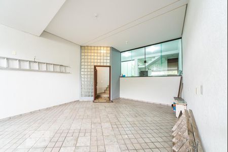 Garagem de casa à venda com 3 quartos, 308m² em Santa Terezinha, São Bernardo do Campo