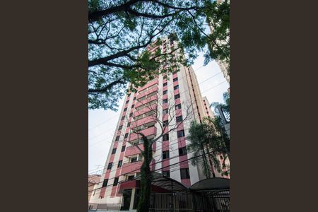 Apartamento para alugar com 75m², 3 quartos e 2 vagas Apartamento para alugar com 75m², 3 quartos e 2 vagasFachada