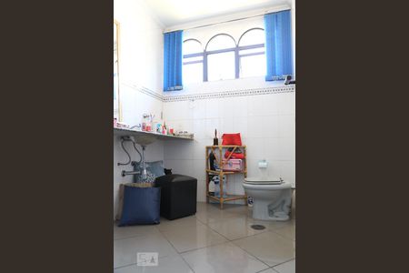 Casa à venda com 500m², 3 quartos e 4 vagasBanheiro da suíte 1