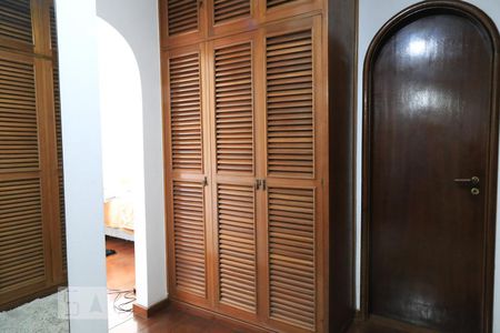 Casa à venda com 500m², 3 quartos e 4 vagasCloset