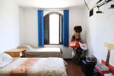 Casa à venda com 500m², 3 quartos e 4 vagasSuíte 2