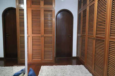 Casa à venda com 500m², 3 quartos e 4 vagasCloset