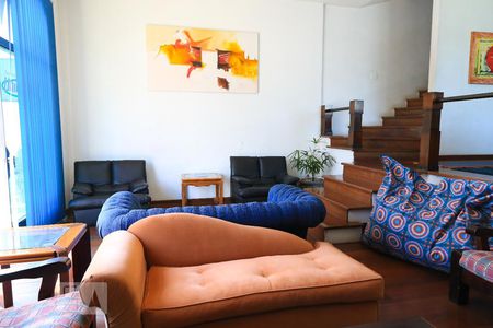 Sala de casa à venda com 3 quartos, 500m² em Jardim São Bento, São Paulo