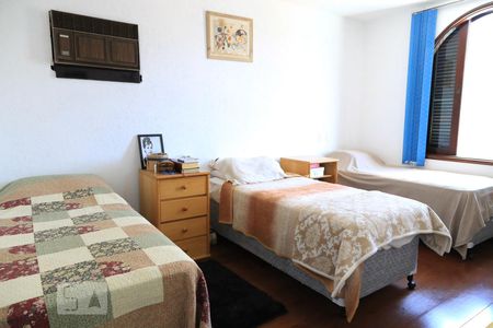 Casa à venda com 500m², 3 quartos e 4 vagasSuíte 2