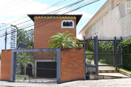 Casa à venda com 500m², 3 quartos e 4 vagasFachada