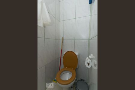 Casa para alugar com 13m², 1 quarto e sem vaga Casa para alugar com 13m², 1 quarto e sem vagaBanheiro