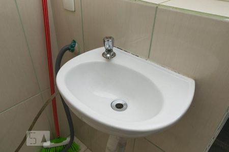 Casa para alugar com 13m², 1 quarto e sem vaga Casa para alugar com 13m², 1 quarto e sem vagaDetalhe da área de serviço