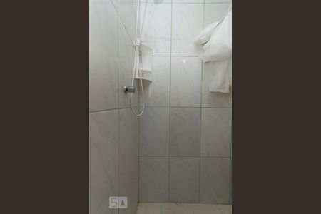 Casa para alugar com 13m², 1 quarto e sem vaga Casa para alugar com 13m², 1 quarto e sem vagaBanheiro