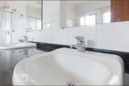 Casa para alugar com 270m², 4 quartos e 4 vagasBanheiro Suíte