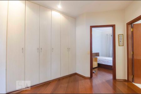 Casa para alugar com 270m², 4 quartos e 4 vagasQuarto 2 e 3