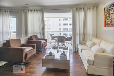 Sala de apartamento à venda com 3 quartos, 125m² em Vila Olímpia, São Paulo