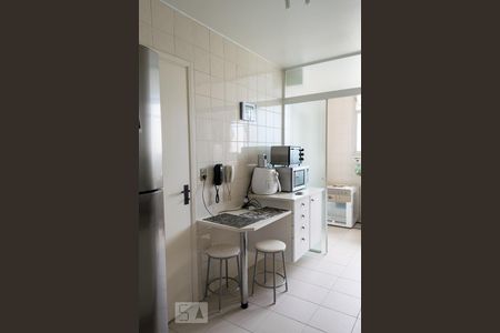 Apartamento para alugar com 93m², 3 quartos e 2 vagasCozinha