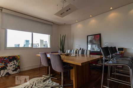 Sala de jantar de apartamento para alugar com 1 quarto, 98m² em Real Parque, São Paulo