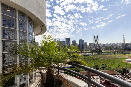 Apartamento à venda com 98m², 1 quarto e 2 vagassuíte (varanda)