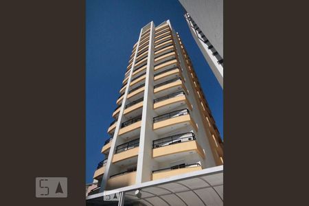 Studio para alugar com 40m², 1 quarto e 1 vaga Studio para alugar com 40m², 1 quarto e 1 vagaFachada