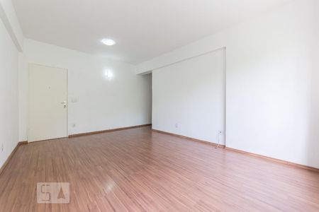 Apartamento para alugar com 84m², 3 quartos e 1 vagaSala