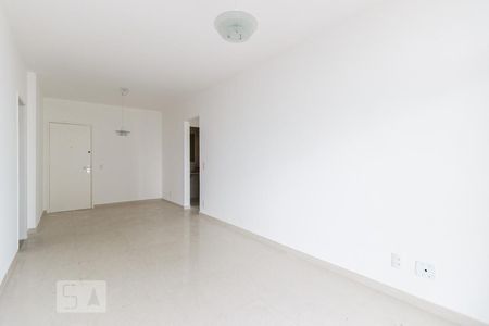 Apartamento para alugar com 75m², 1 quarto e 1 vagaSala