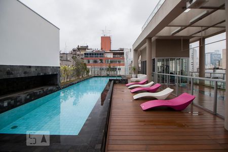 Studio para alugar com 22m², 1 quarto e sem vaga Studio para alugar com 22m², 1 quarto e sem vagaPiscina