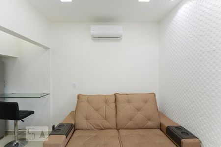 Sala de kitnet/studio para alugar com 1 quarto, 29m² em Tijuca, Rio de Janeiro