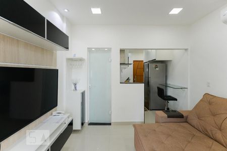 Sala de kitnet/studio para alugar com 1 quarto, 29m² em Tijuca, Rio de Janeiro