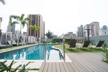 Studio à venda com 43m², 1 quarto e 1 vagaPiscinas