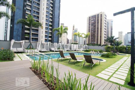 Studio à venda com 43m², 1 quarto e 1 vagaPiscinas