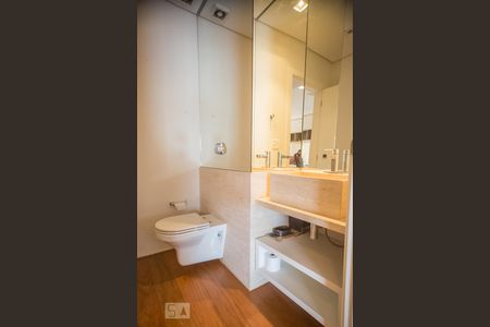 Lavabo  de apartamento para alugar com 2 quartos, 120m² em Vila Uberabinha, São Paulo