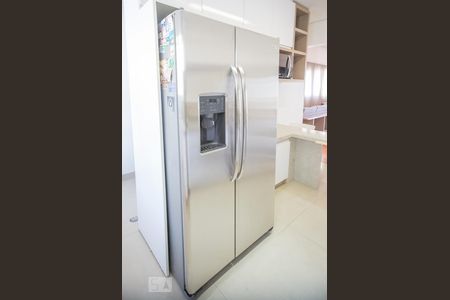 Apartamento para alugar com 120m², 2 quartos e 2 vagasCozinha