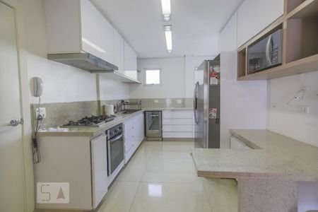 Apartamento para alugar com 120m², 2 quartos e 2 vagasCozinha 